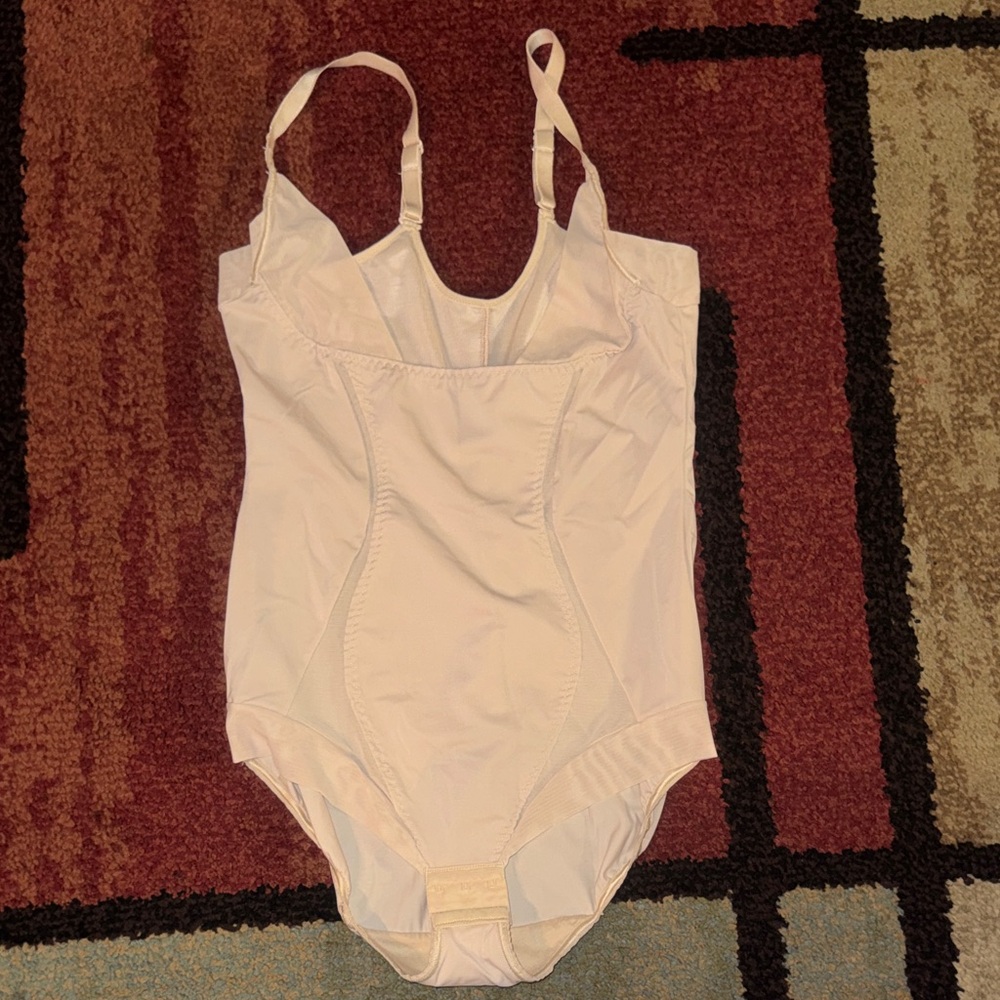 Maidenform Flexees full torso control body‎ shaper